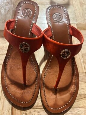 Tory Burch Cameron Wedge
Sandals